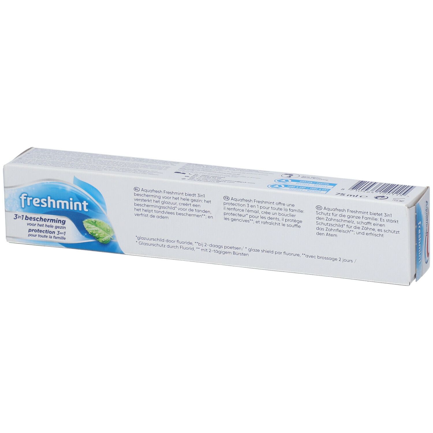 Verpakking van Aquafresh freshmint tandpasta. Wit, blauw en rood. Opschrift: Aquafresh, freshmint, 3-voudige bescherming.