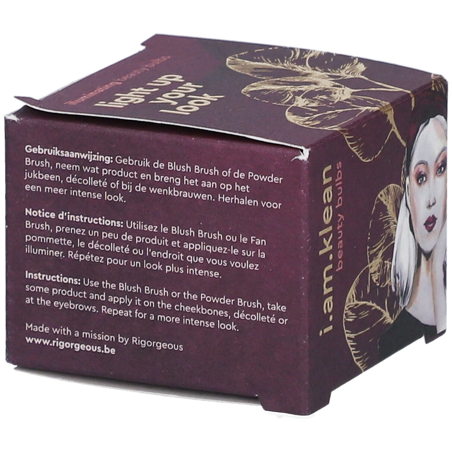 Kartonverpackung mit Text. Auf der Seite: Gebrauchsanweisung in Niederländisch, Französisch und Englisch.