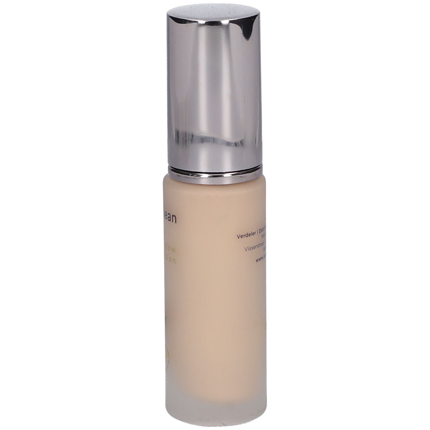 Beige fles met zilveren dop. Achterkant met tekst. Fabrikant- en contactgegevens.