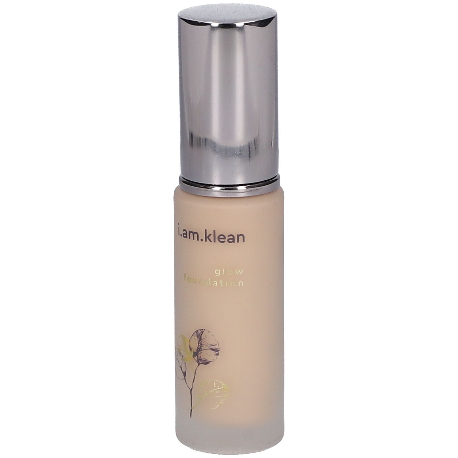 Beige Flasche mit silbernem Deckel. Aufschrift: i.am.klean, glow foundation. Floral-Dekor.