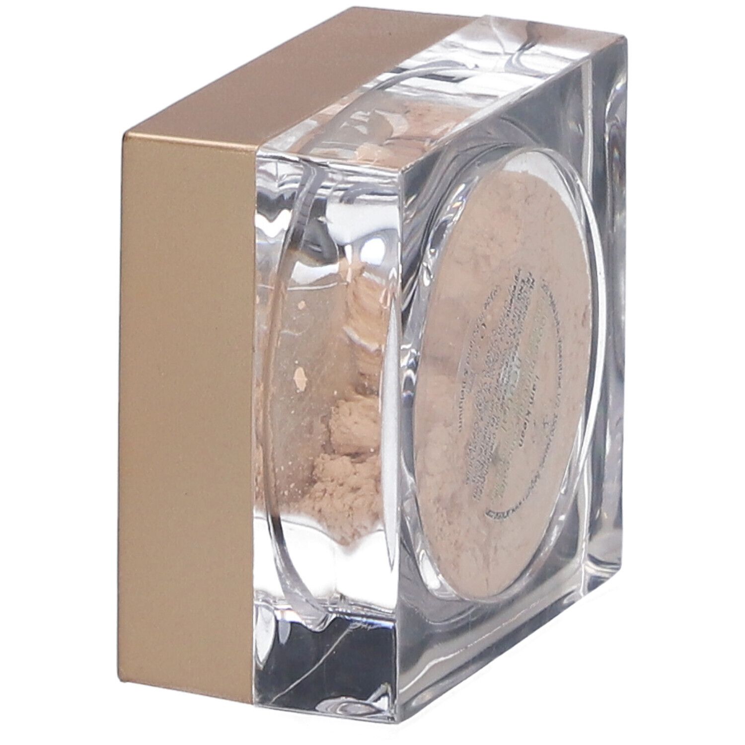 Quadratischer, klarer Behälter, geöffnet. Concealer-Puder sichtbar. Deckel mit Produktinformationen.