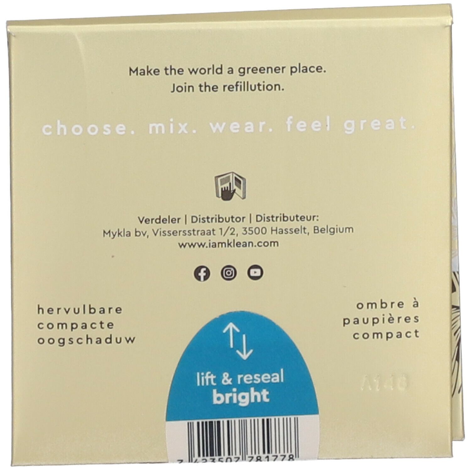 Achterkant van de oogschaduwverpakking. Tekst: Make the world a greener place. choose. mix. wear. feel great. Adres en barcode.
