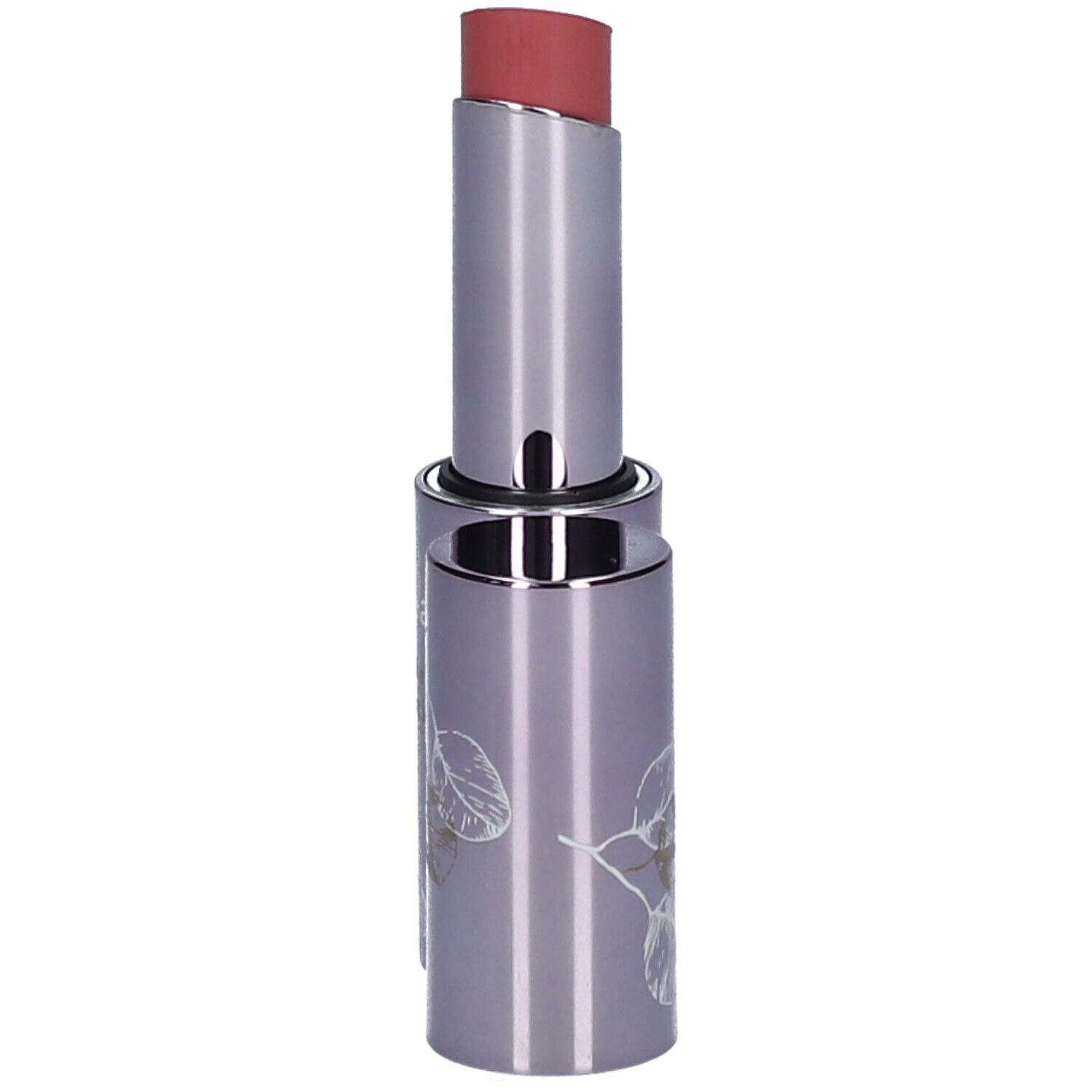 Rosafarbener Lippenstift in silberfarbener Hülse. Die Lippenstiftspitze ist sichtbar. Auf der Hülse ist ein Blattmuster.