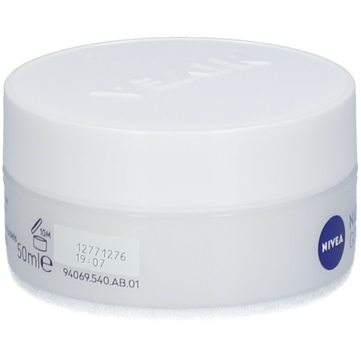 Pot blanc avec couvercle. Inscription : NIVEA, Naturally Good. Autocollant avec texte et 50ml. Autres informations textuelles et numériques.