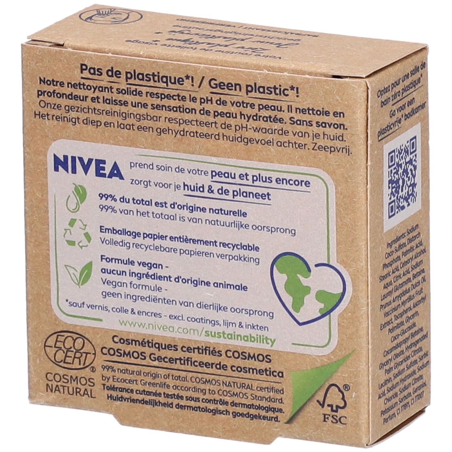 Achterkant van de kartonnen verpakking. Tekst over ingrediënten, recycling, vegan formule en EcoCert-certificering.