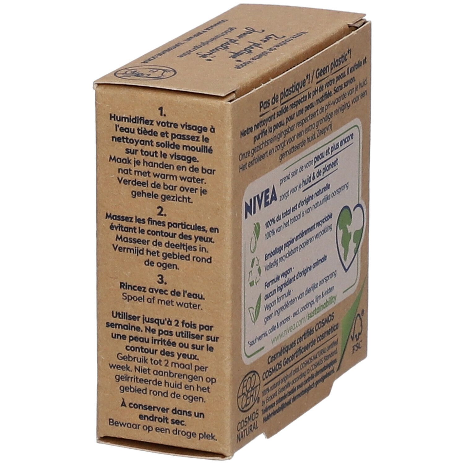 Côté de l'emballage NIVEA Naturally Clean avec instructions d'utilisation. Texte multilingue. Emballage carton.