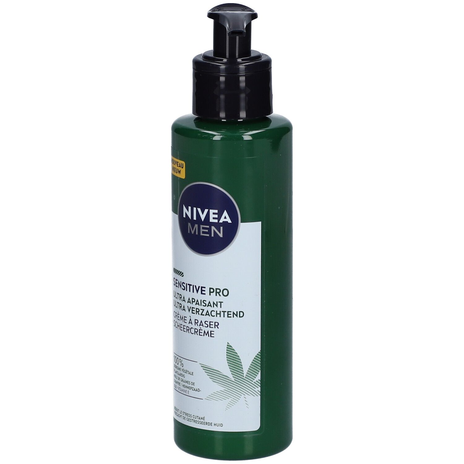 Grüne Flasche mit schwarzem Pumpkopf. Aufkleber mit NIVEA MEN Logo und Produktbezeichnung.