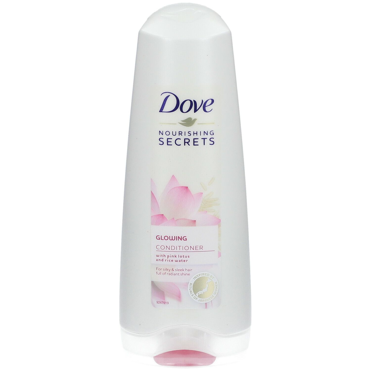 Conditionneur blanc avec motif de fleur de lotus rose. Contient le logo Dove et des informations sur le produit.
