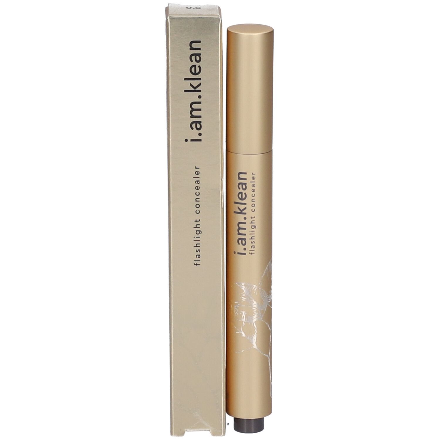 Goldfarbener Concealer-Stift und Verpackung. Aufschrift: i.am.klean flashlight concealer.