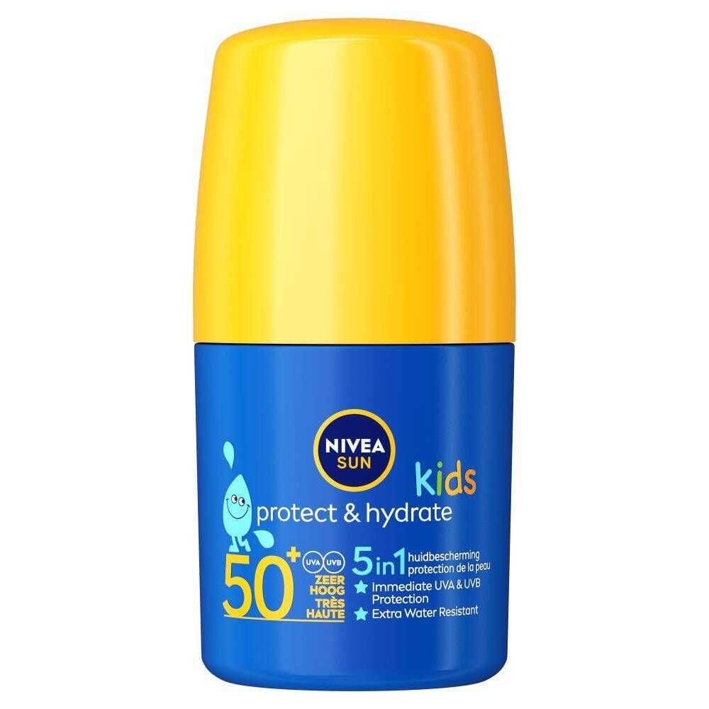 Flacon roll-on bleu et jaune. Inscription : Nivea Sun Kids, Protect & Hydrate, SPF 50. Protection 5 en 1. Résistant à l'eau.