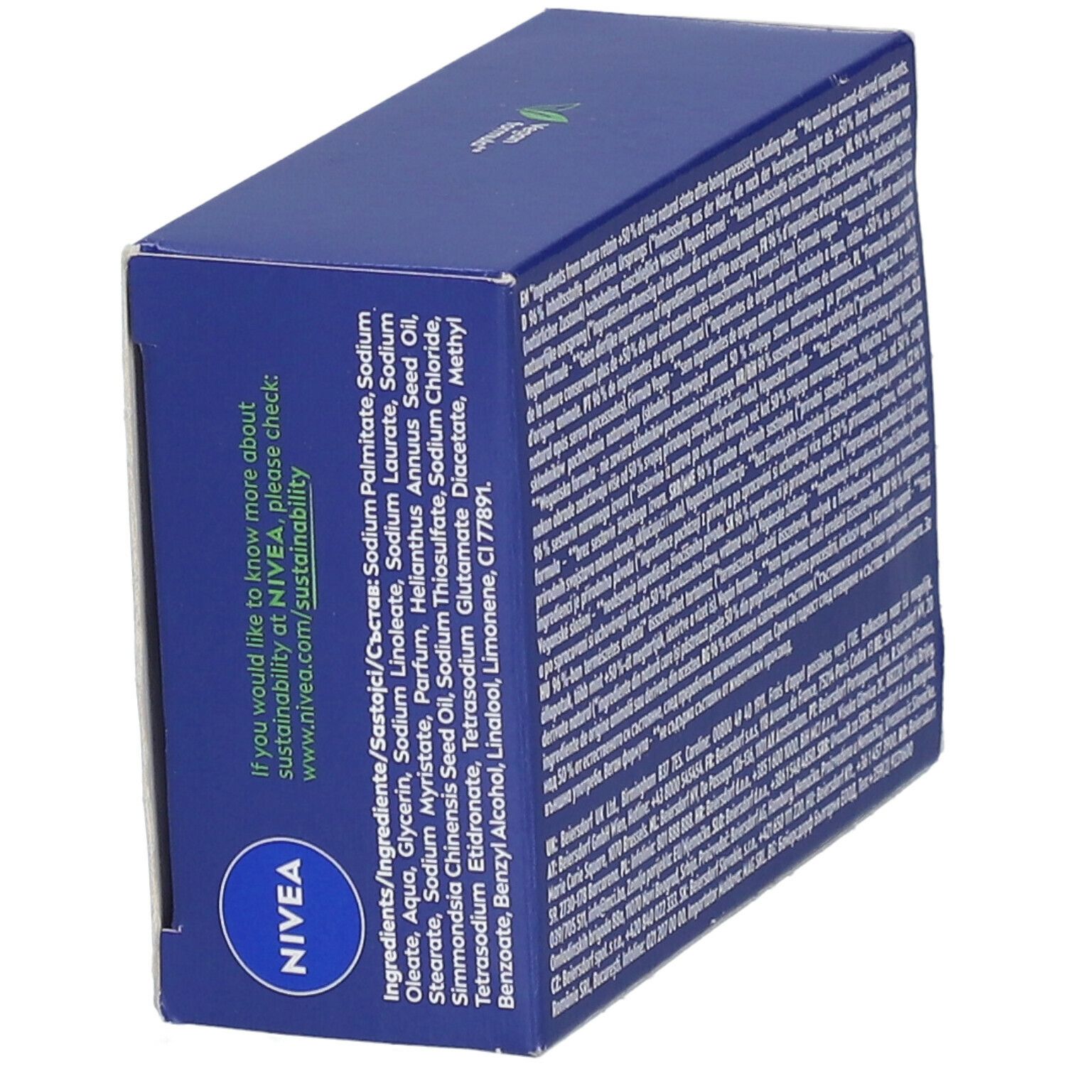 Boîte Nivea Crème Care bleue en biais. Ingrédients et informations sur le développement durable.