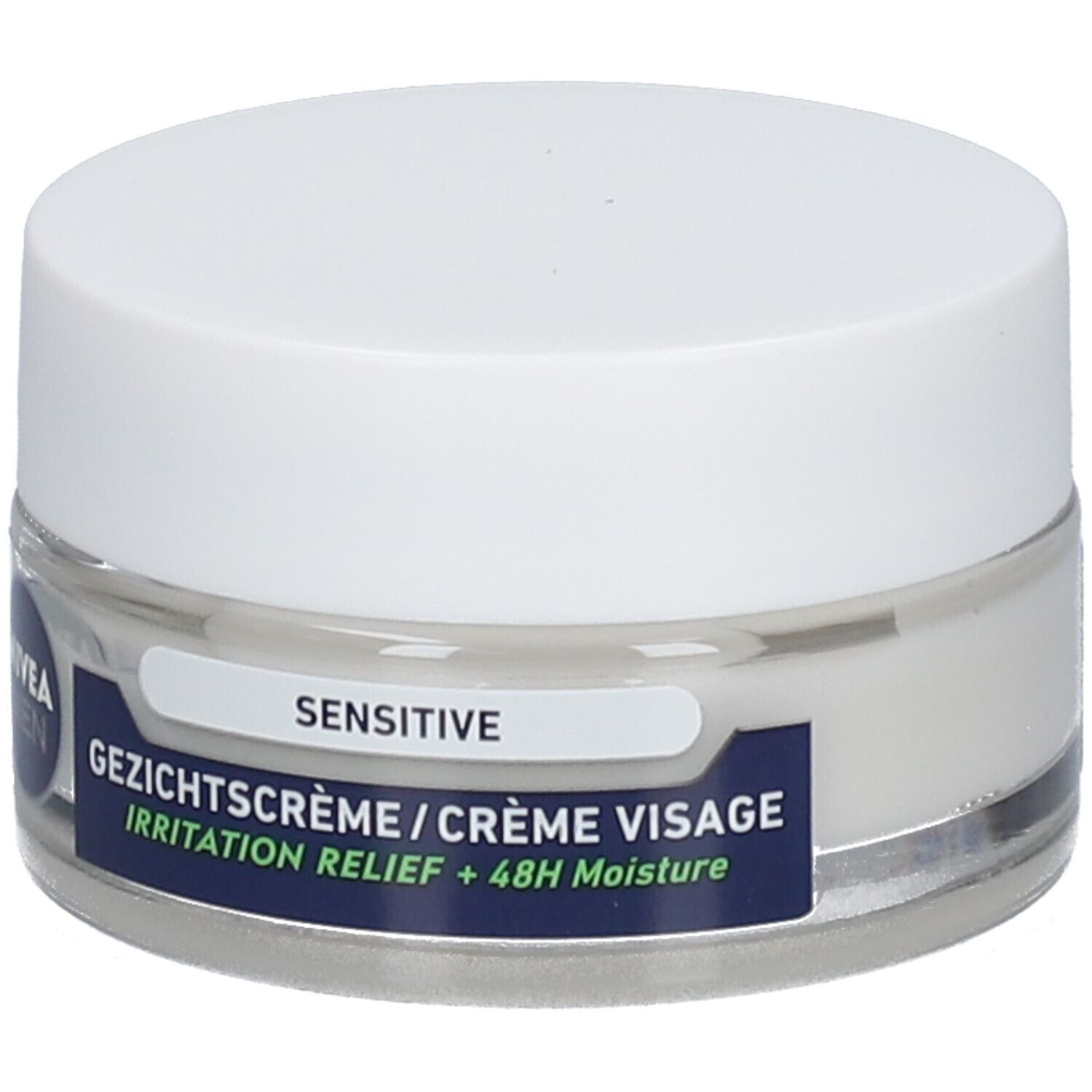 Pot de crème avec couvercle blanc. Étiquette: NIVEA MEN, Sensitive, Crème Visage, Soulagement Irritations + 48H Hydratation.