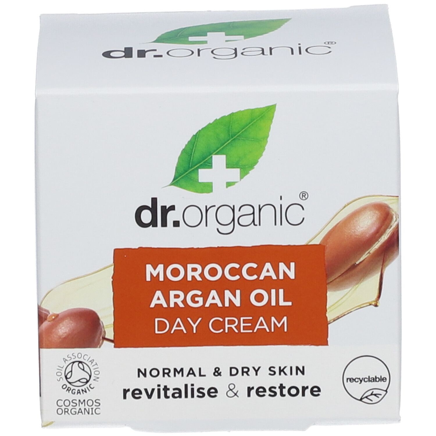 Kartonverpackung mit "Moroccan Argan Oil Day Cream" und dem COSMOS ORGANIC-Siegel.  Abgebildet sind Arganfrüchte.