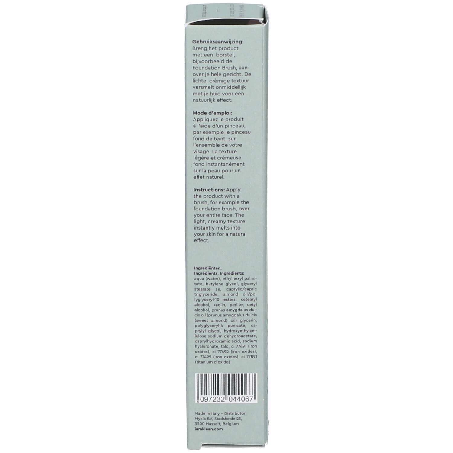 Schachtel, hellgrün. Text in Englisch, enthält Inhaltsstoffe und Anwendungshinweise.