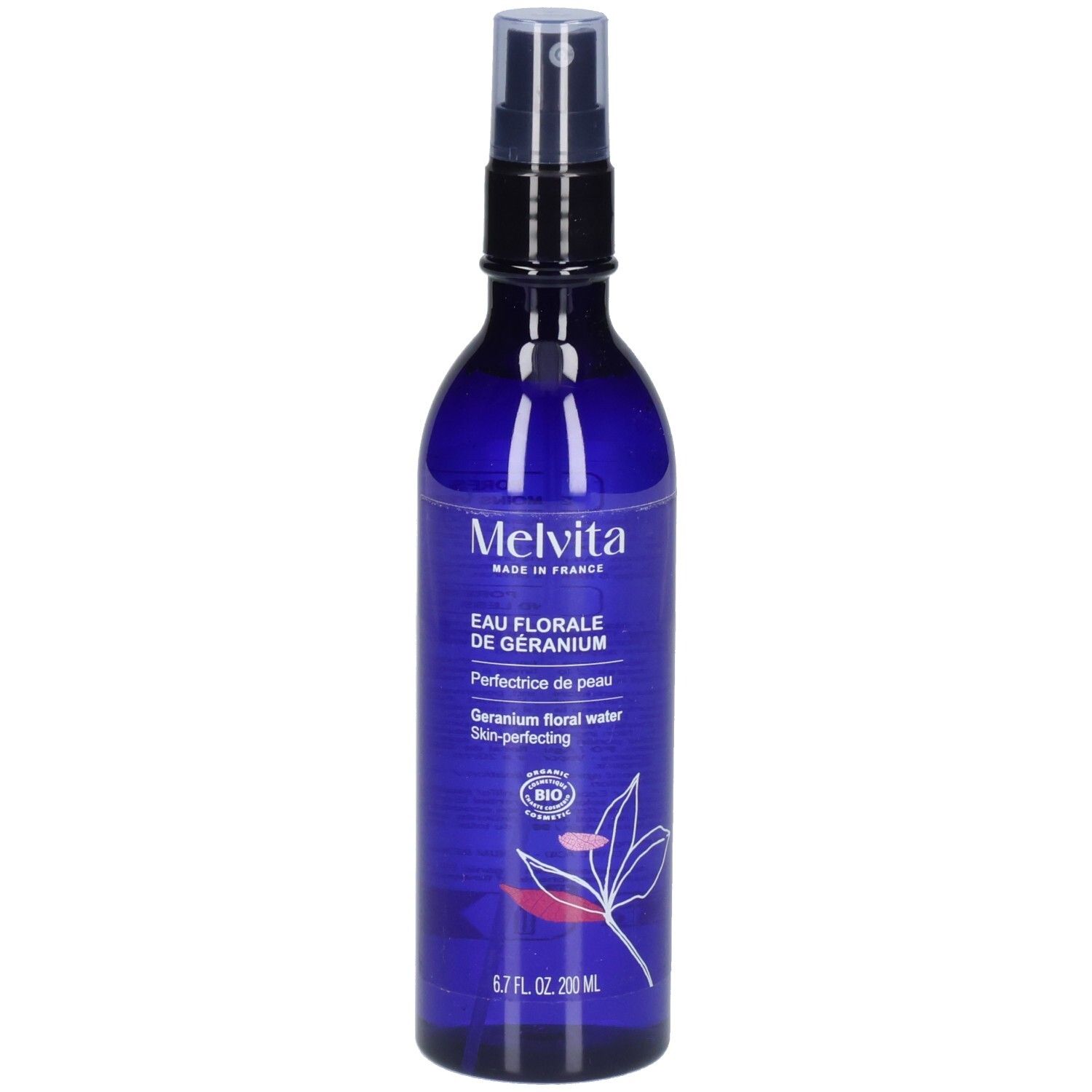 Blaue Flasche mit Sprühkopf. Aufschrift: Melvita, Eau Florale de Géranium, 6.7 FL. OZ. 200 ml. Bio-Zertifizierung.