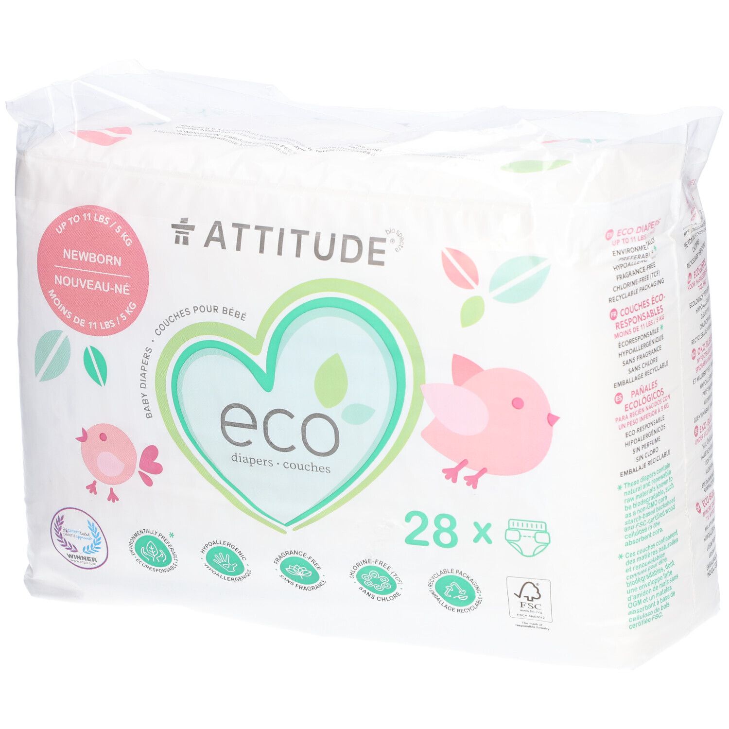 Windelpackung mit 28 Windeln für Neugeborene. Marke: Attitude Eco. Verpackung mit Illustrationen von Vögeln und Blättern.