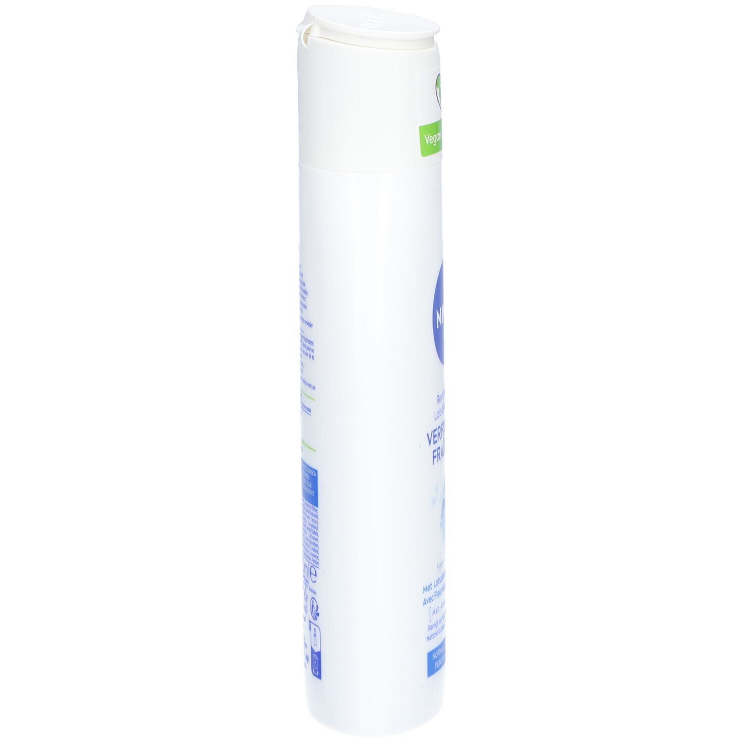 Weiße Flasche, Seitenansicht. Text: Nivea, Reinigingsmelk, Verfrissend Fraîcheur. Vegan-Formel-Logo.