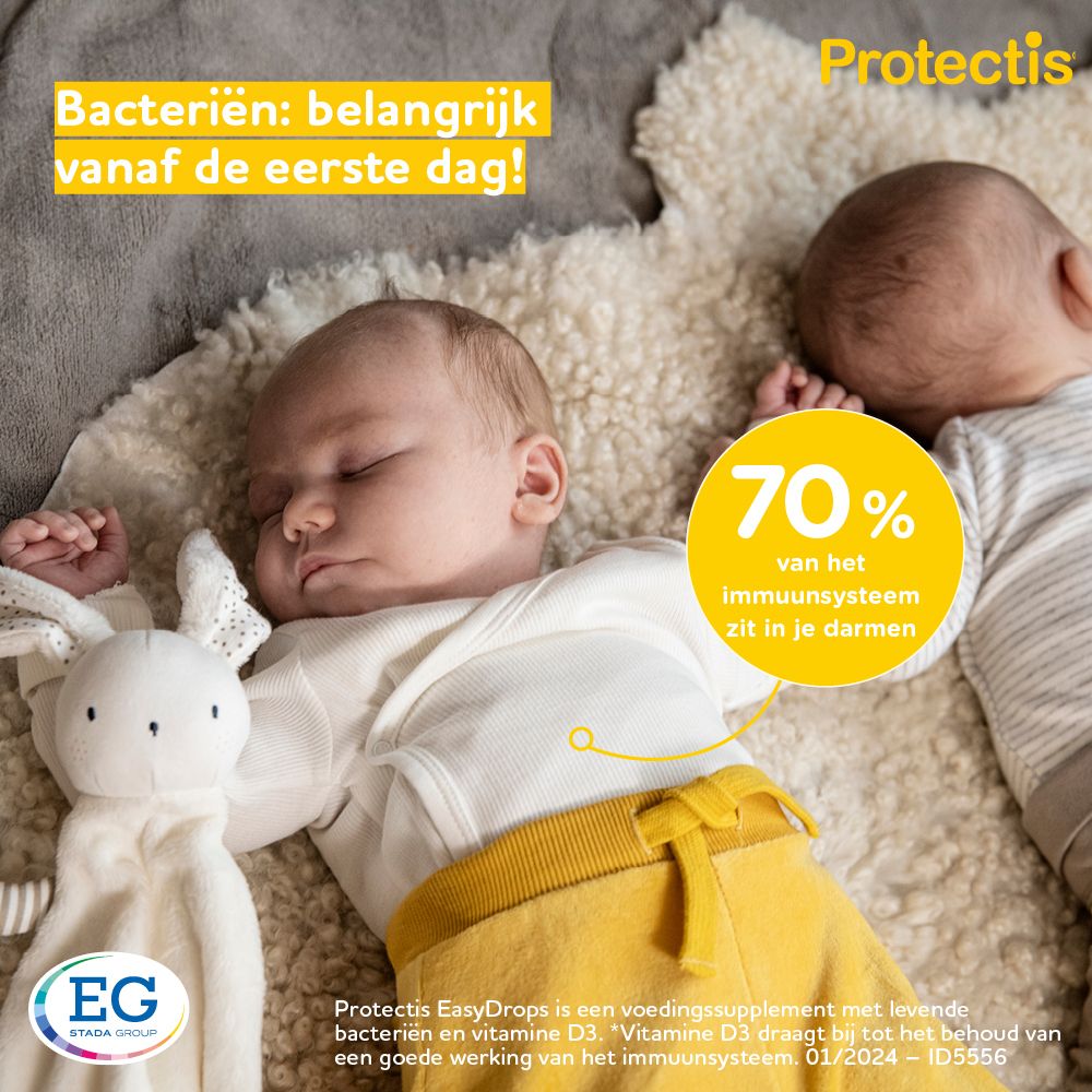 Twee slapende baby's. Tekst over immuunsysteem. Gele achtergrond.