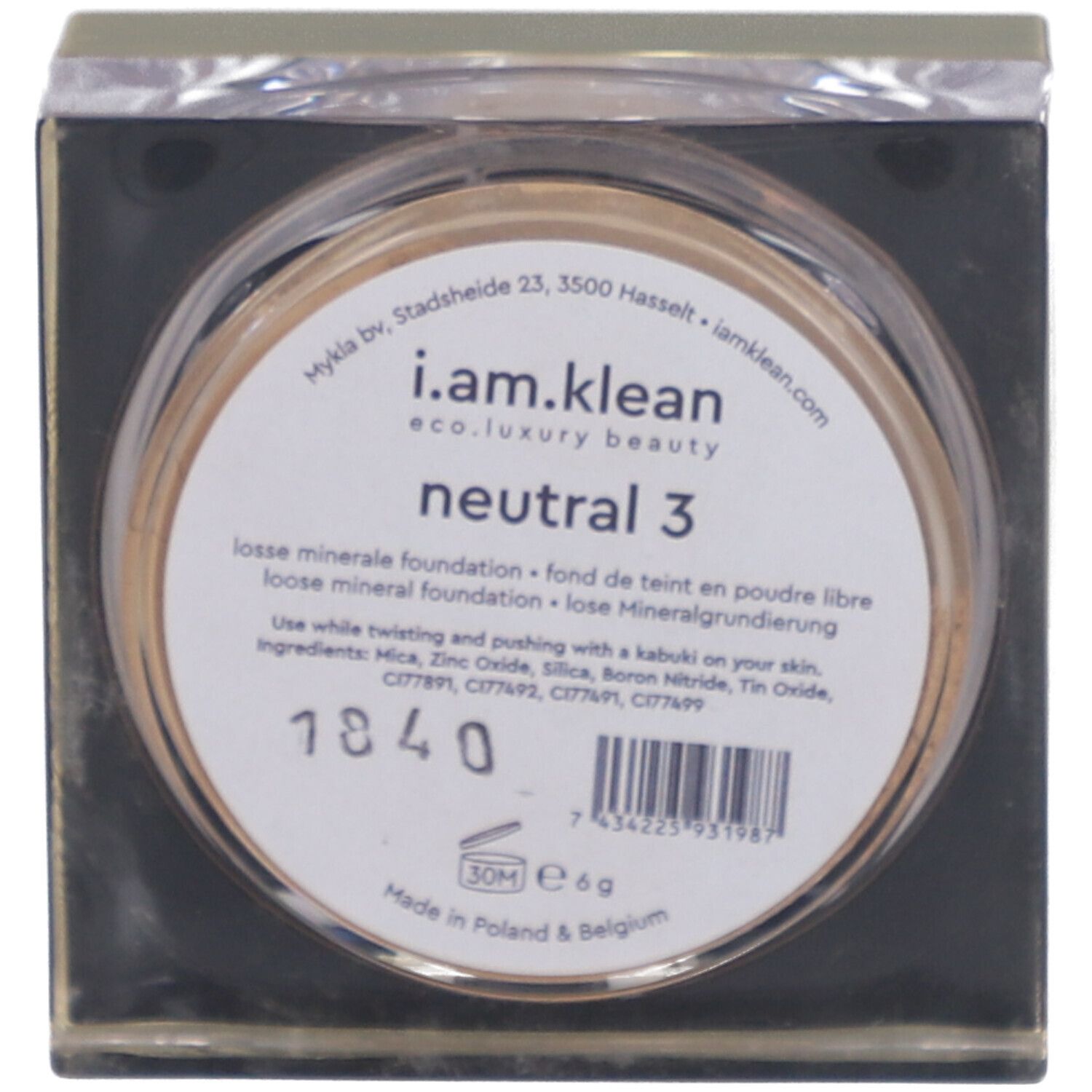 Dose mit losem Mineralpuder. Aufschrift: i.am.klean, neutral 3. Inhaltsstoffe und Barcode.