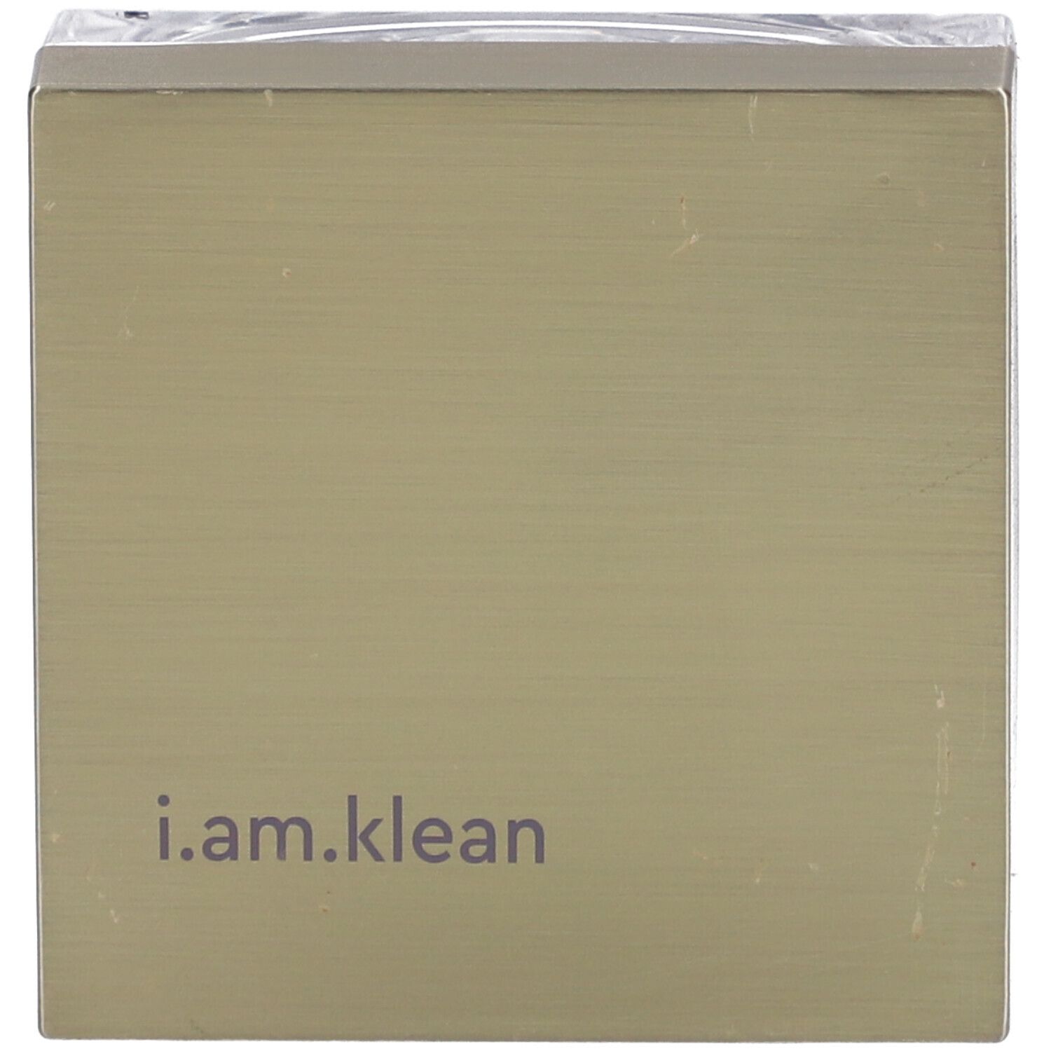Emballage carré avec le texte i.am.klean. Surface vert clair avec une texture légèrement structurée.