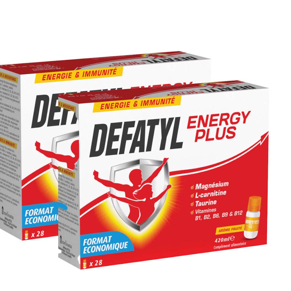 Twee dozen "DEFATYL ENERGY PLUS". Rode en witte verpakking met productinformatie en een flesje.