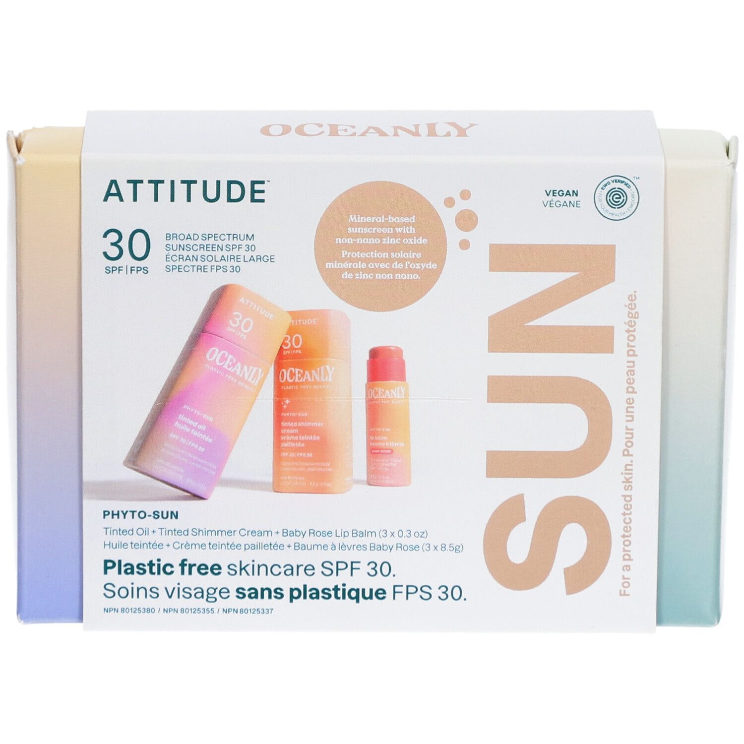 Coffret cadeau avec huile teintée, crème pailletée et baume à lèvres. SPF 30. Vegan. Inscription: SUN.