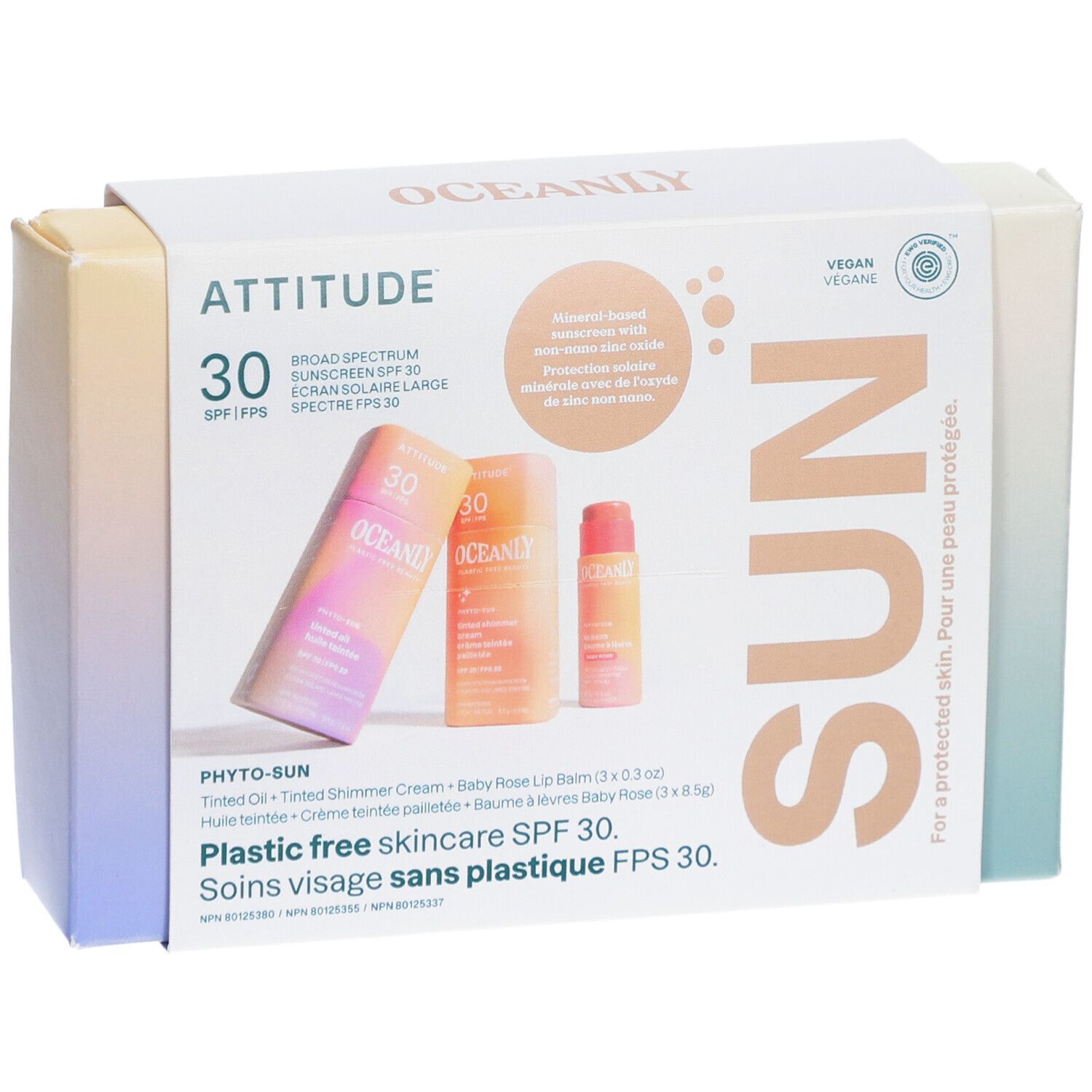 Coffret cadeau avec huile teintée, crème pailletée et baume à lèvres. SPF 30. Vegan. Inscription: SUN.