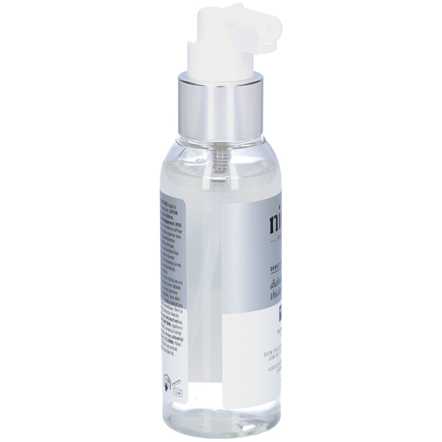 Transparente Flasche mit silbernem Sprühkopf. Seitenansicht. Text auf Etikett.