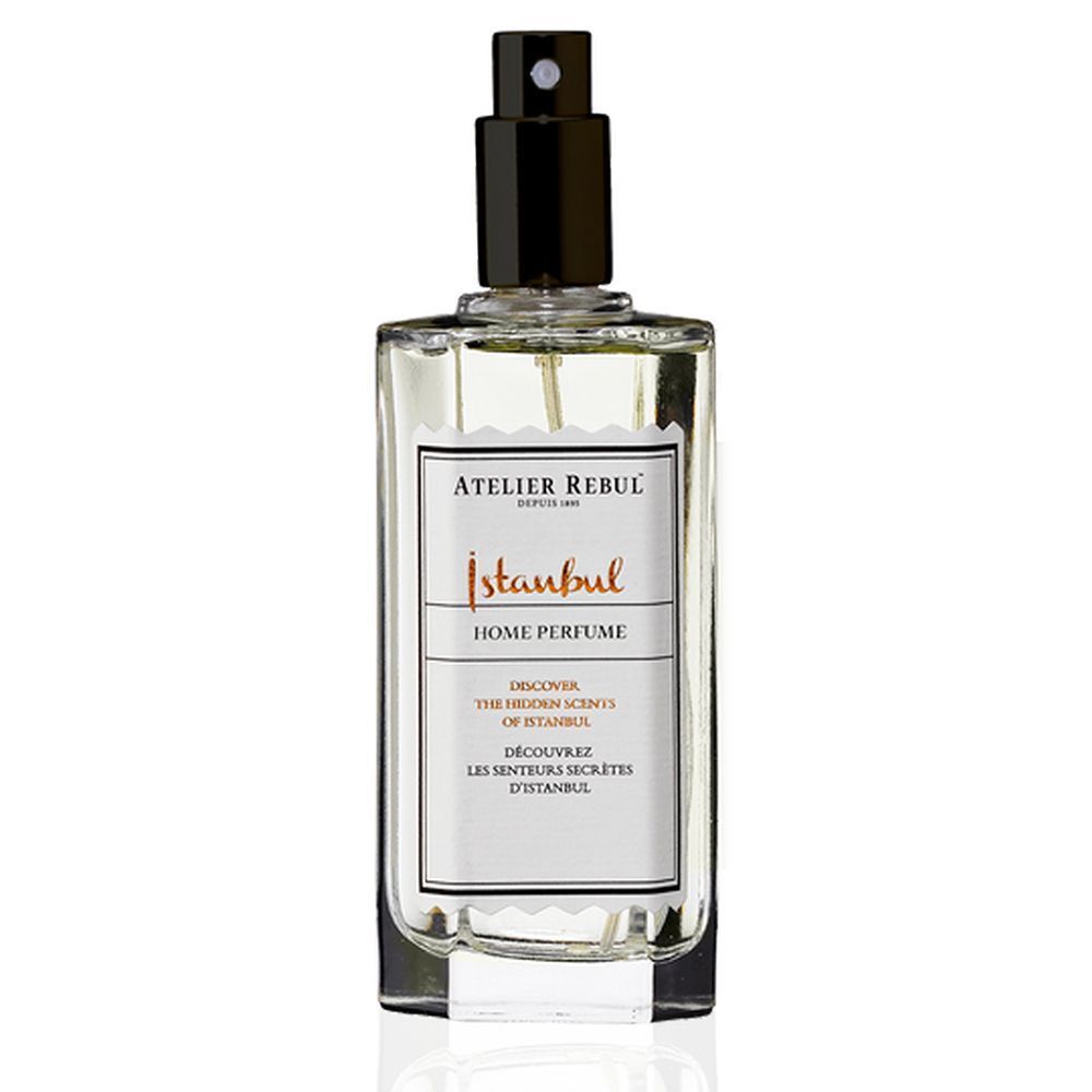 Eine Flasche Atelier Rebul Istanbul Home Perfume mit Pumpsprühkopf.