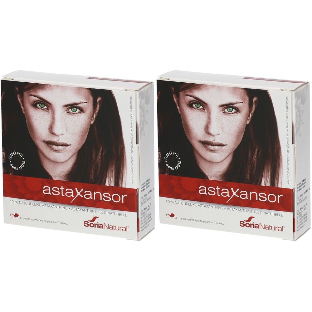 Twee rechthoekige dozen met de productnaam "astaxansor". Op elke doos staat een vrouwenportret. De merknaam is "Soria Natural".