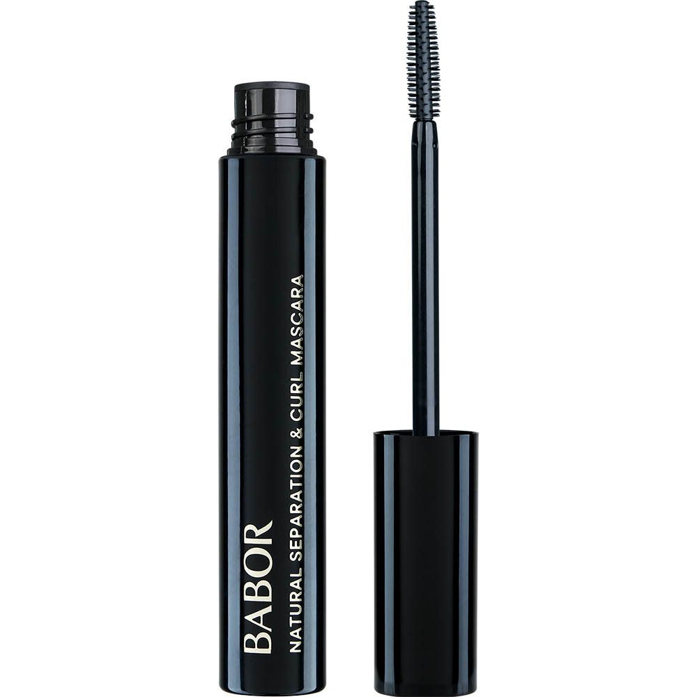 Geöffnete Mascarabürste. Schwarze Bürste und Behälter. Aufschrift: BABOR NATURAL SEPARATION & CURL MASCARA.