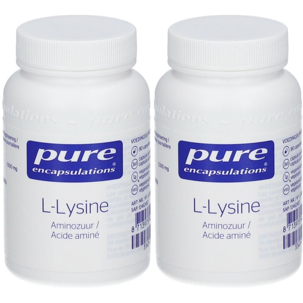 Zwei weiße Flaschen mit blauen Etiketten. Aufschrift: pure encapsulations L-Lysine. Aminosäure.