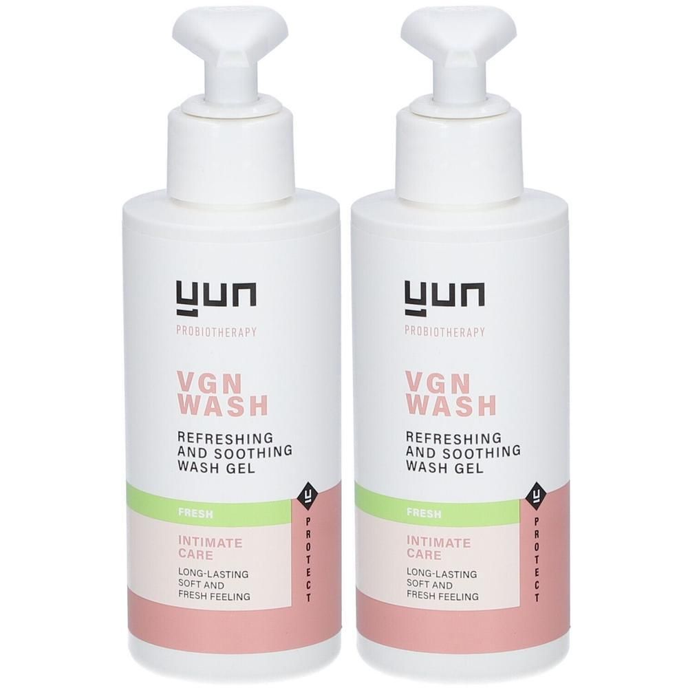 Zwei Flaschen YUN VGN WASH. Weiße Flaschen mit Pumpverschluss. Aufschrift: VGN WASH, Fresh, Intimate Care.