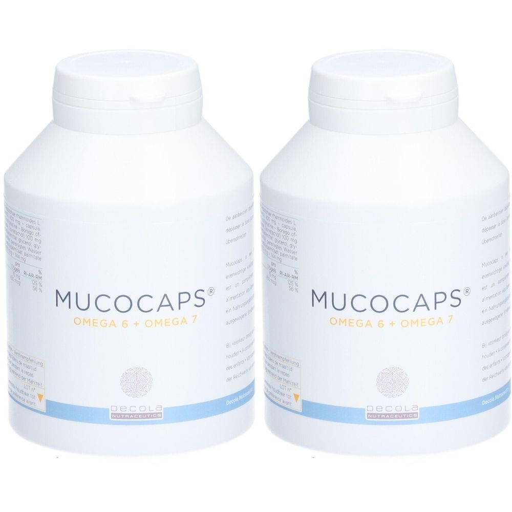 Twee witte flessen met MUCOCAPS-opdruk. Opschrift: Omega 6 + Omega 7. Onder: Decola.