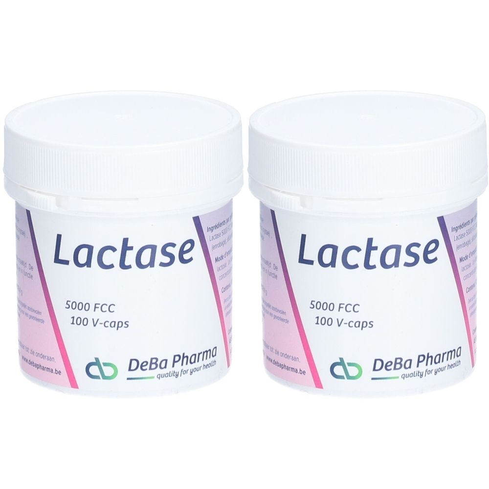 Deux pots blancs avec couvercles. Inscription: Lactase, 5000 FCC, 100 V-caps. Logo et texte DeBa Pharma.