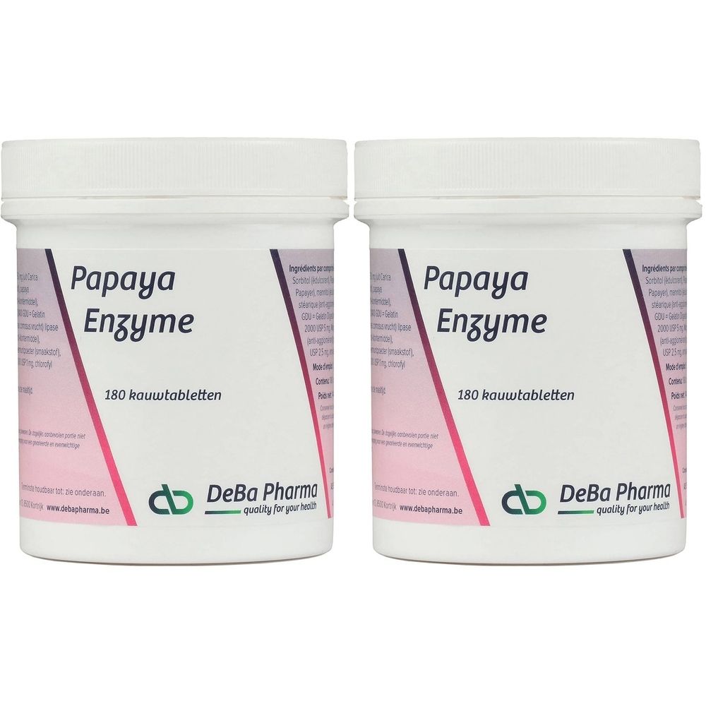 Twee witte potten met deksels. Opschrift: Papaya Enzyme, 180 kauwtabletten. Logo: DeBa Pharma, kwaliteit voor uw gezondheid.