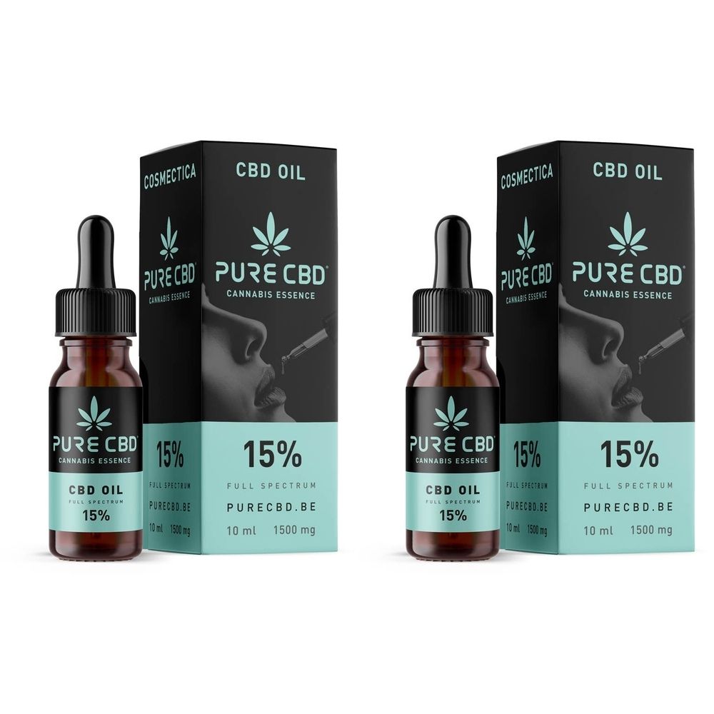 Twee flesjes met verpakking. Opschrift: Pure CBD Cannabis Essence 15%.
