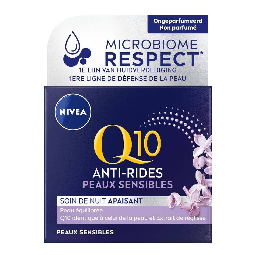 Emballage de crème de nuit anti-rides Nivea Q10 pour peaux sensibles. Boîte bleue avec logo blanc et logo Q10 jaune.