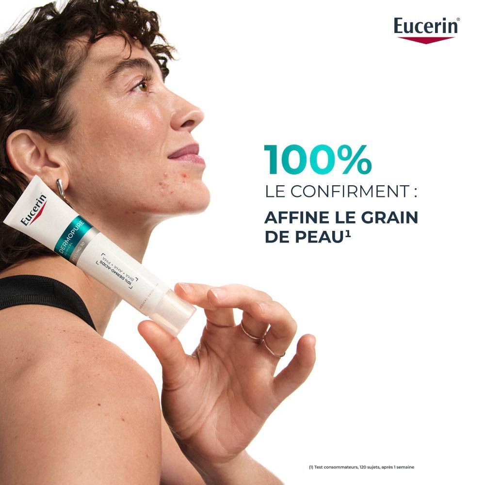 Femme avec acné. Eucerin Dermopure Clinical Peeling 10. Texte : 100% confirment l'affinement du grain de peau.