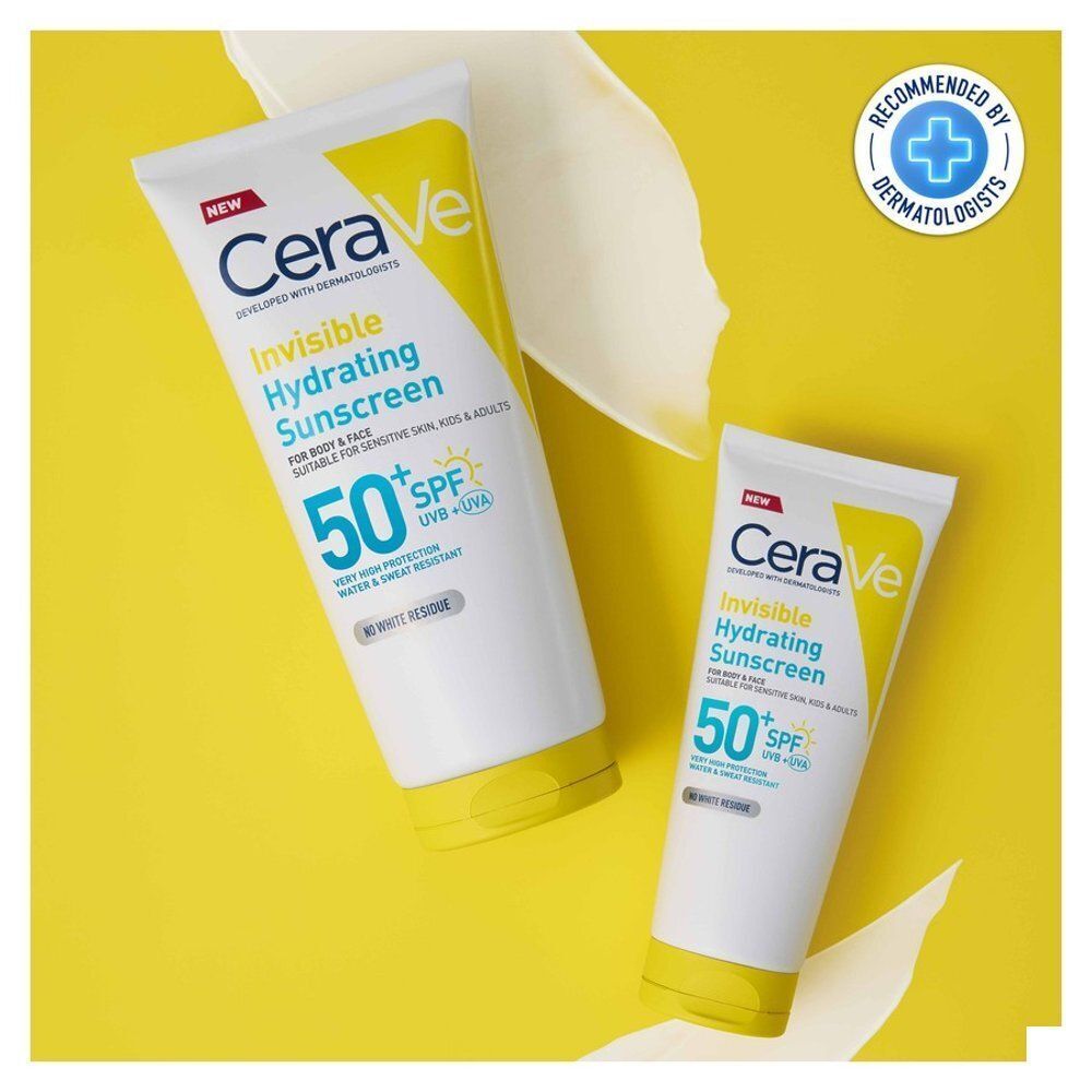 Deux tubes de Cerave Sun Crème Solaire Hydratante Invisible SPF50. Fond jaune. Recommandé par les dermatologues.