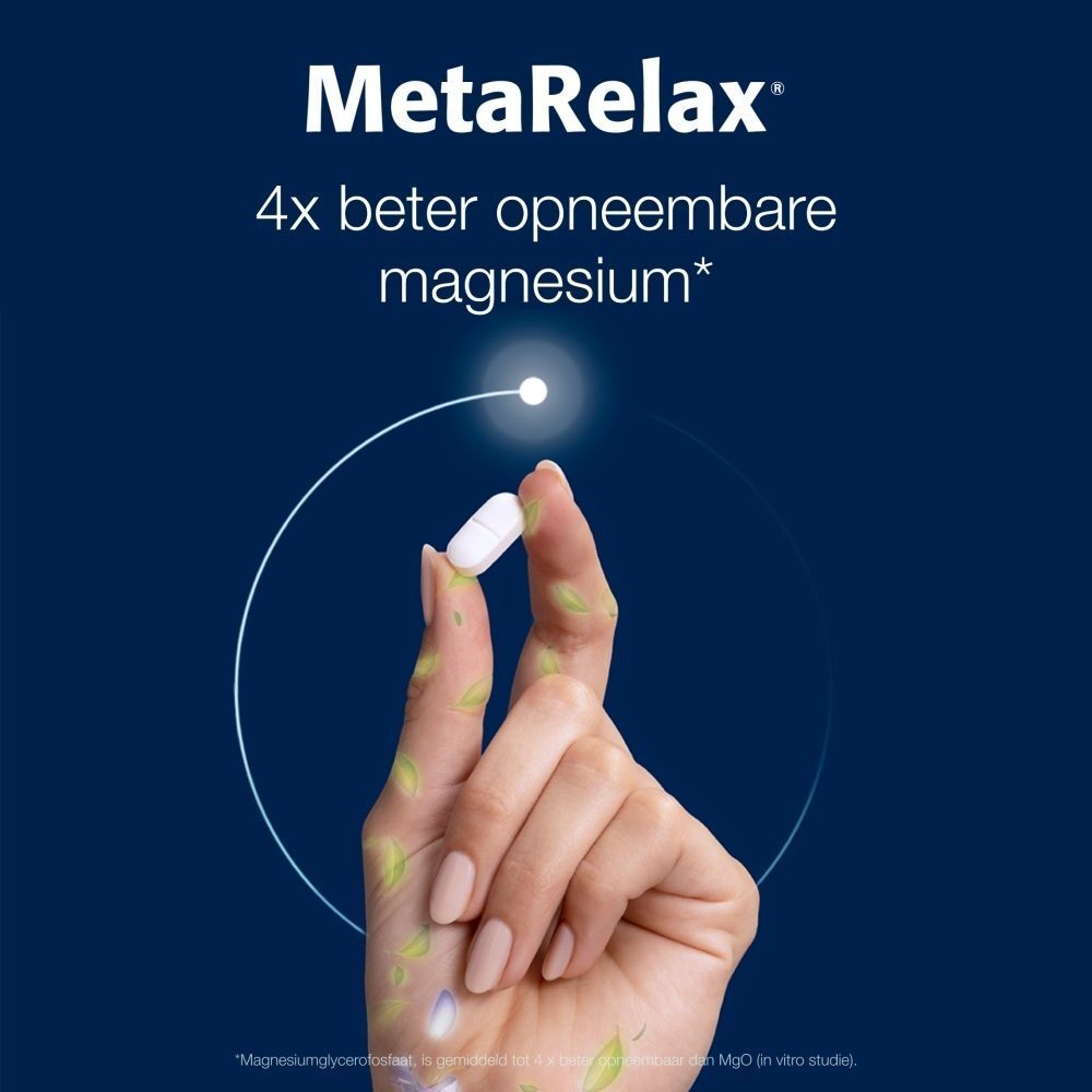 Hand houdt tablet vast. Tekst: MetaRelax, 4x beter opneembaar magnesium.