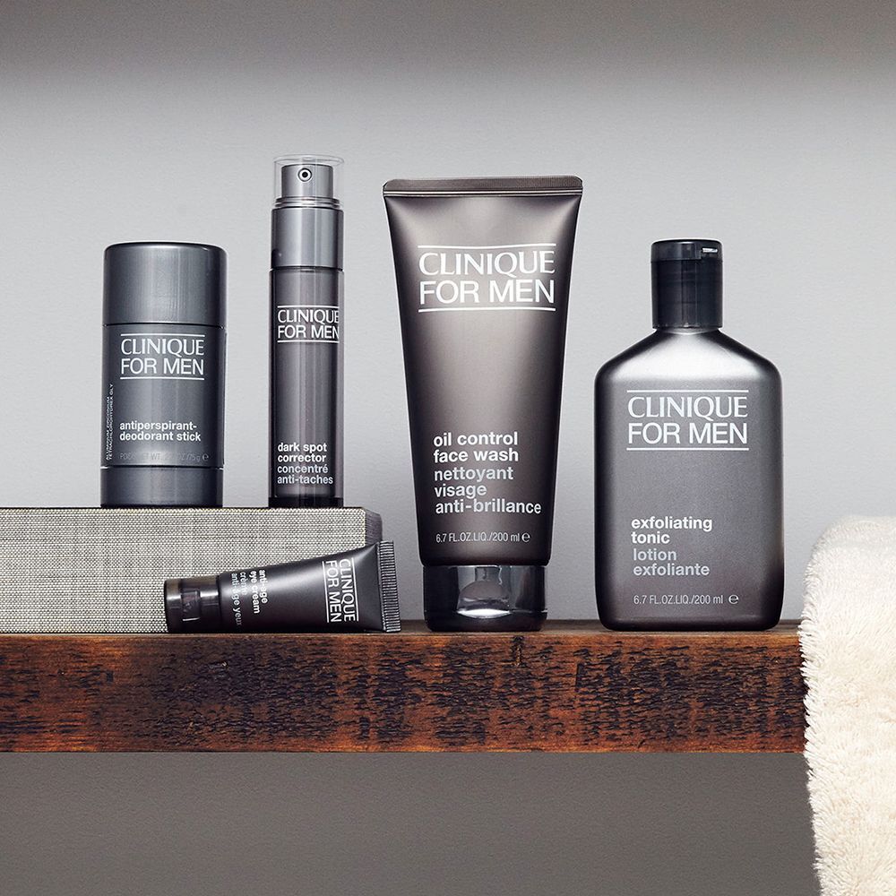 Clinique for Men Hautpflegeprodukte: Deostick, Korrektor, Gesichtsreiniger, Tonic und Augencreme.