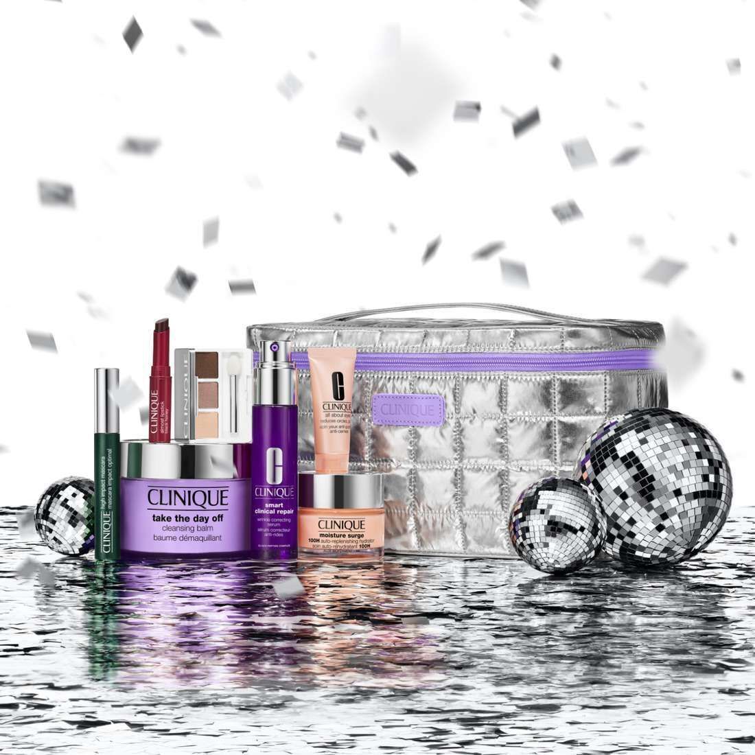 Clinique Skincare Makeup Set mit Kosmetiktasche, Produkten und Discokugeln.