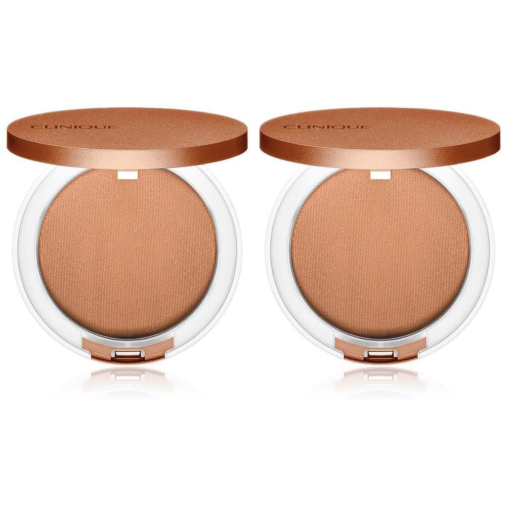 Zwei Clinique True Bronze Pressed Powder Bronzer in einem runden, bronzefarbenen Gehäuse.