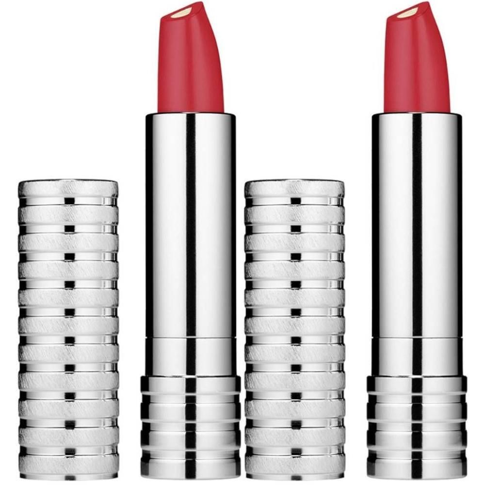 Zwei rote Lippenstifte mit silbernen Kappen. Die Kappen sind geriffelt.