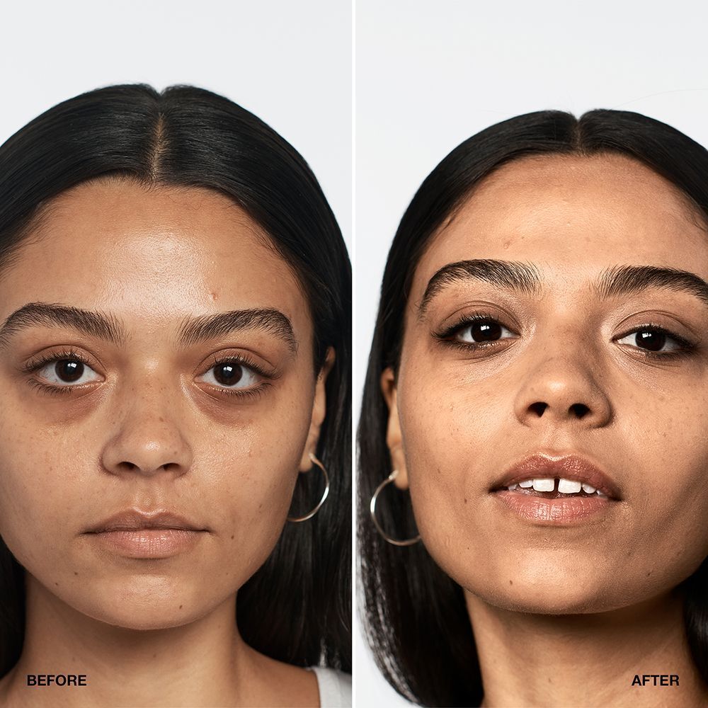 Vorher/Nachher-Vergleich einer Frau, die CLINIQUE Even Better Makeup SPF 15 verwendet.