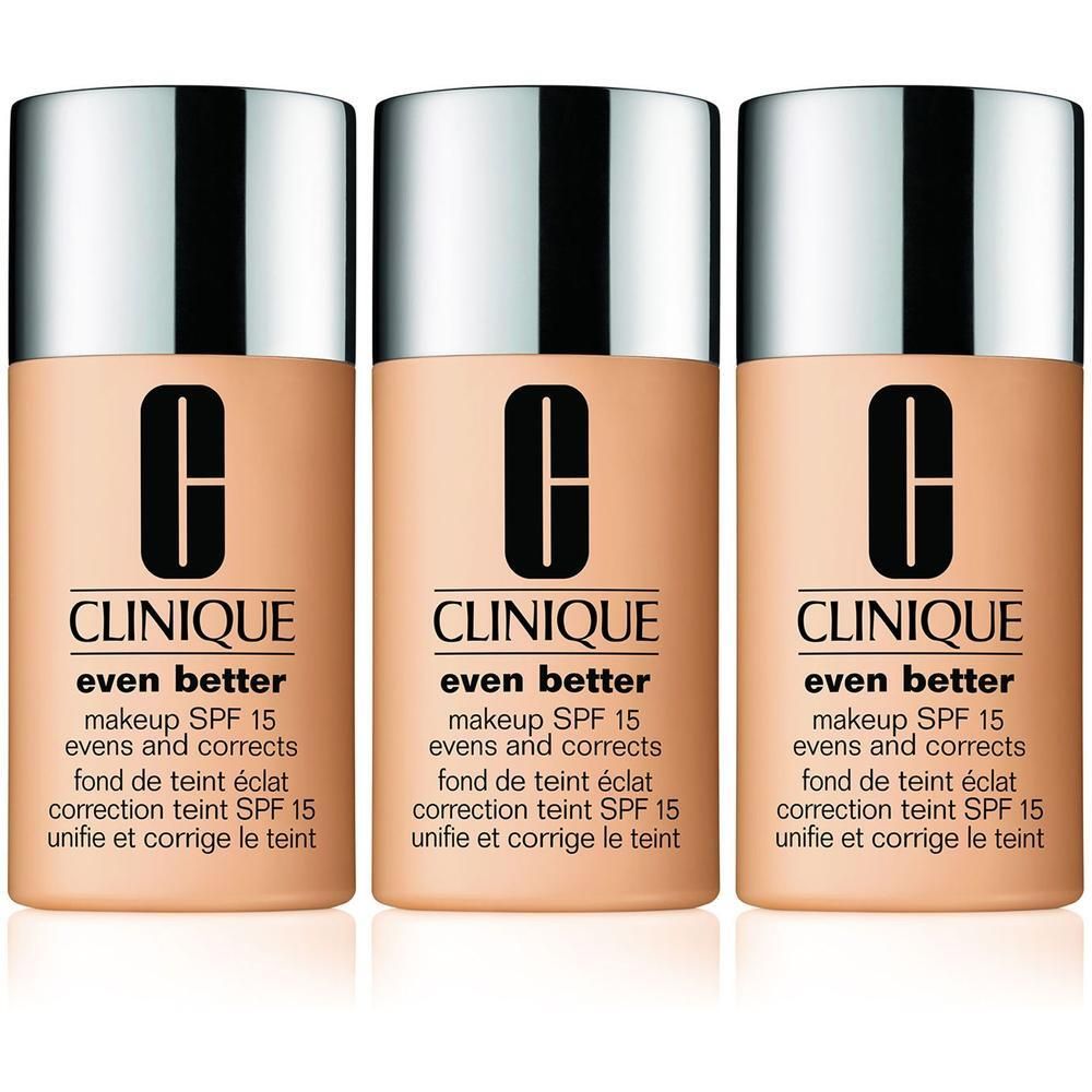 Drei Flaschen CLINIQUE Even Better Makeup SPF 15 in der Farbe WN 46 Golden Neutral.