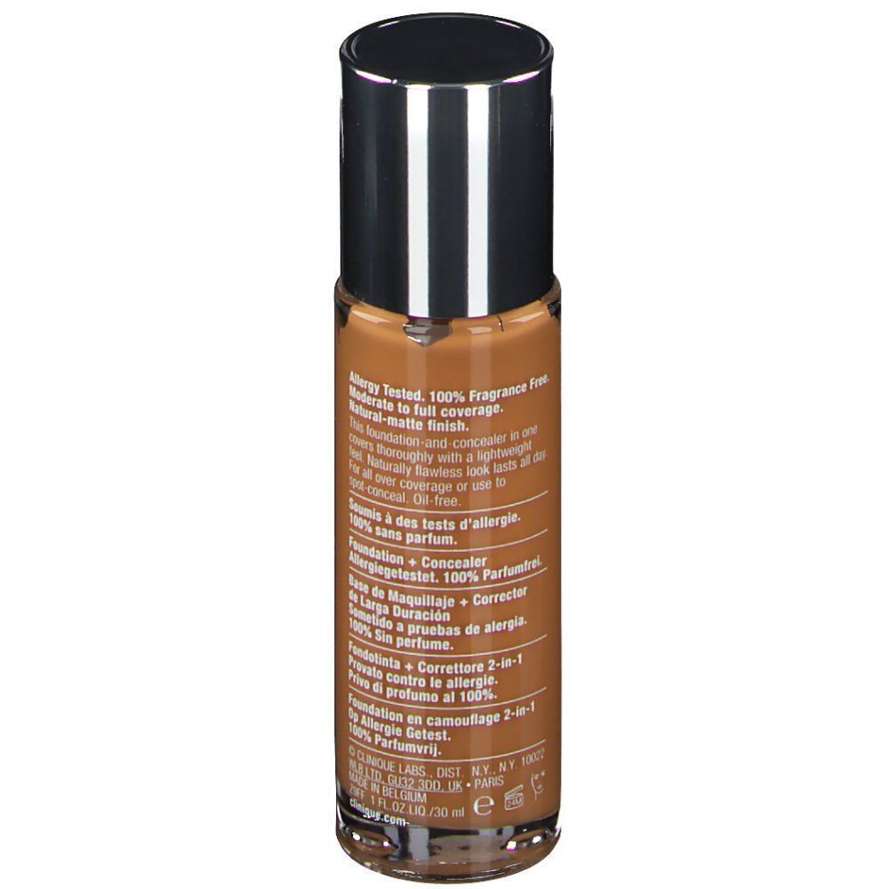 Rückseite einer Flasche Clinique Beyond Perfecting Foundation + Concealer, mit detaillierten Produktinformationen.