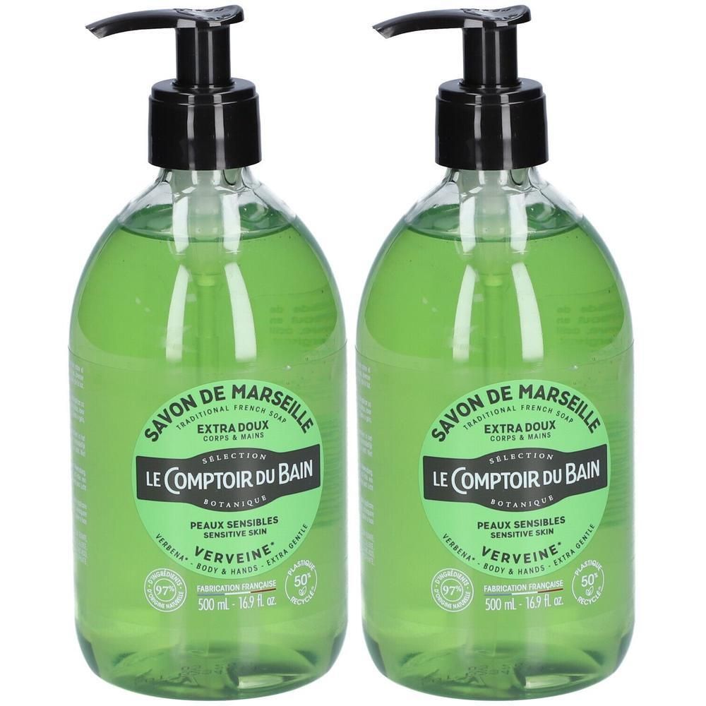 Zwei grüne Seifenflaschen mit Pumpspendern, Le Comptoir du Bain, 500ml.