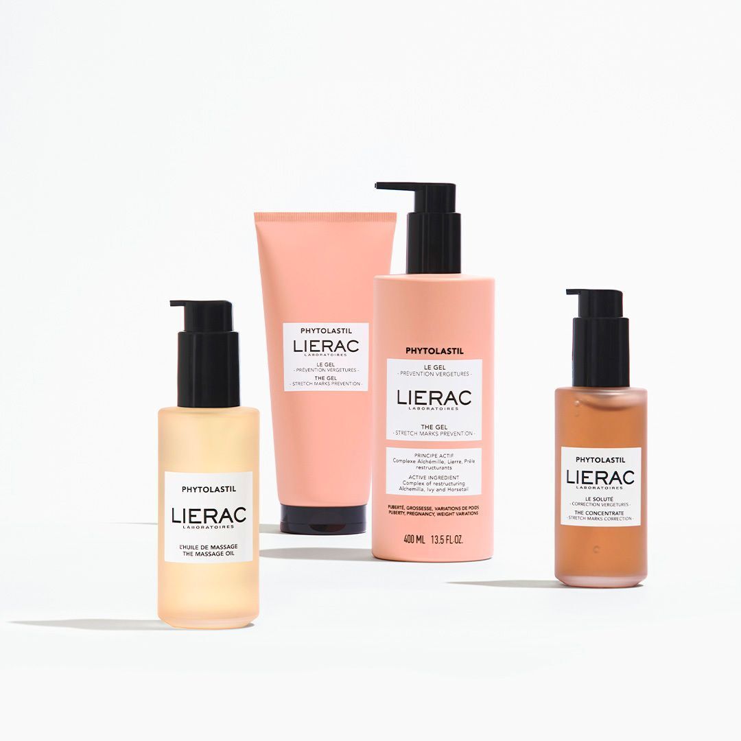 Plusieurs produits Lierac Phytolastil, dont de l'huile de massage et du gel.